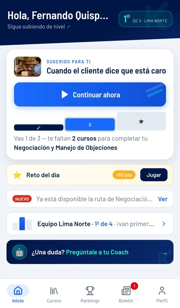 Pantalla de inicio de Kapaz en un celular: cursos del día, puntos acumulados y nivel del vendedor